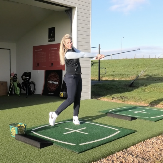 GolfVrouw Instructie – ChickenWint of Release